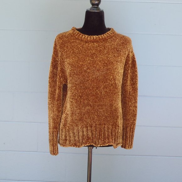 Max Studio Sweaters - 🦋 3/$15  - Max Studio Sweater - EUC